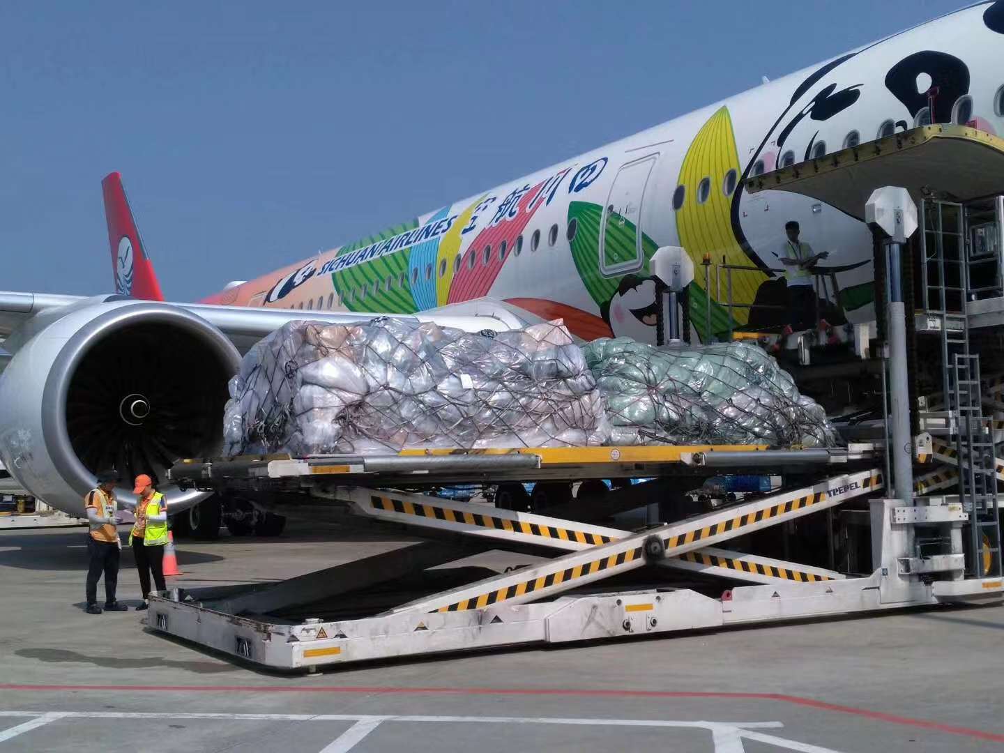 某大型制造企业的航空急件服务